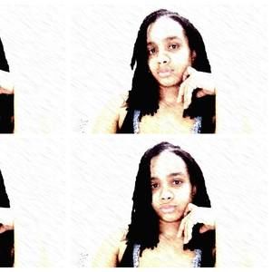 Meet your Posher, Latroya